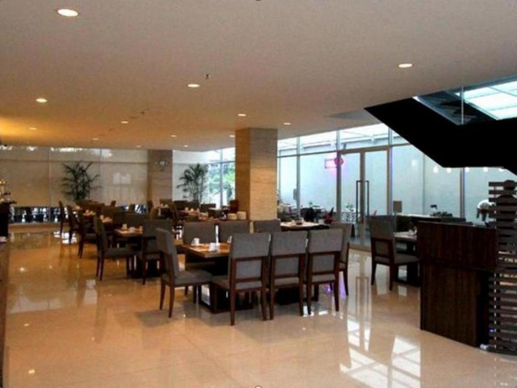 Verona Palace Hotel Bandung Exterior foto