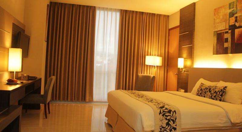 Verona Palace Hotel Bandung Exterior foto