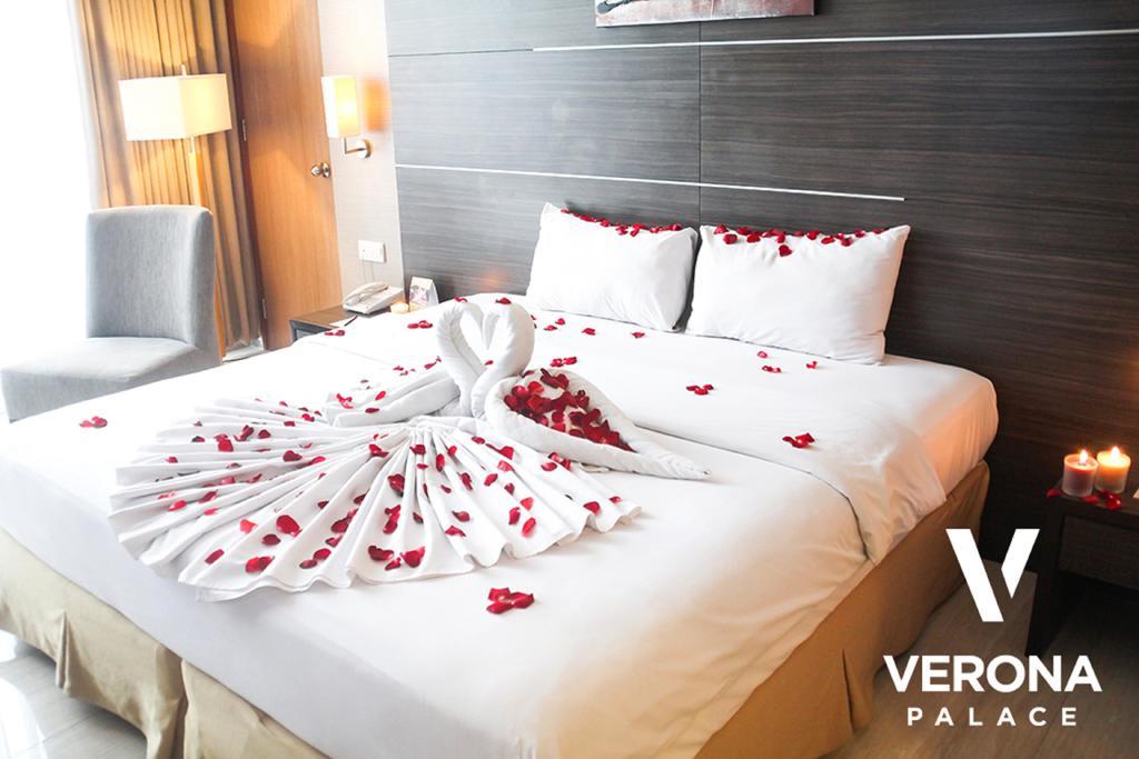 Verona Palace Hotel Bandung Exterior foto